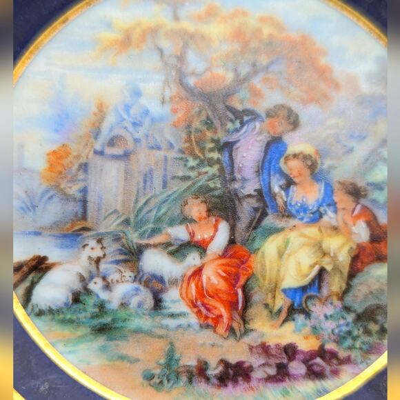 Vintage Limoges France Porcelain Romantic Small Decorative Wall Shelf Plate - Picture 3 of 5